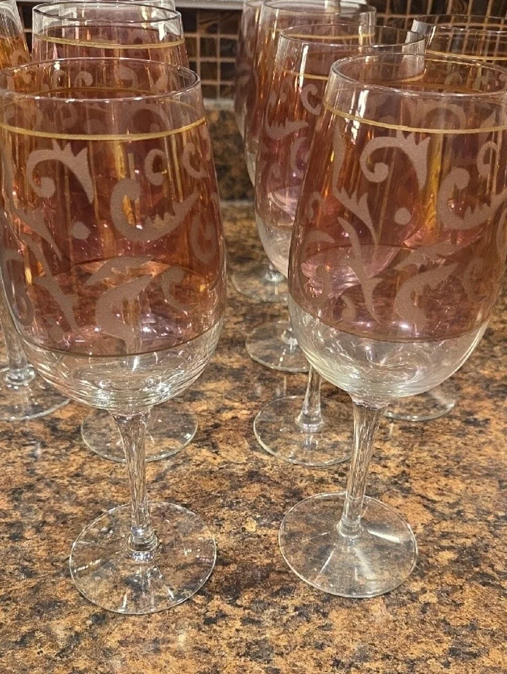Elegant Rose Gold-Trim Wine Glasses - Set of 10